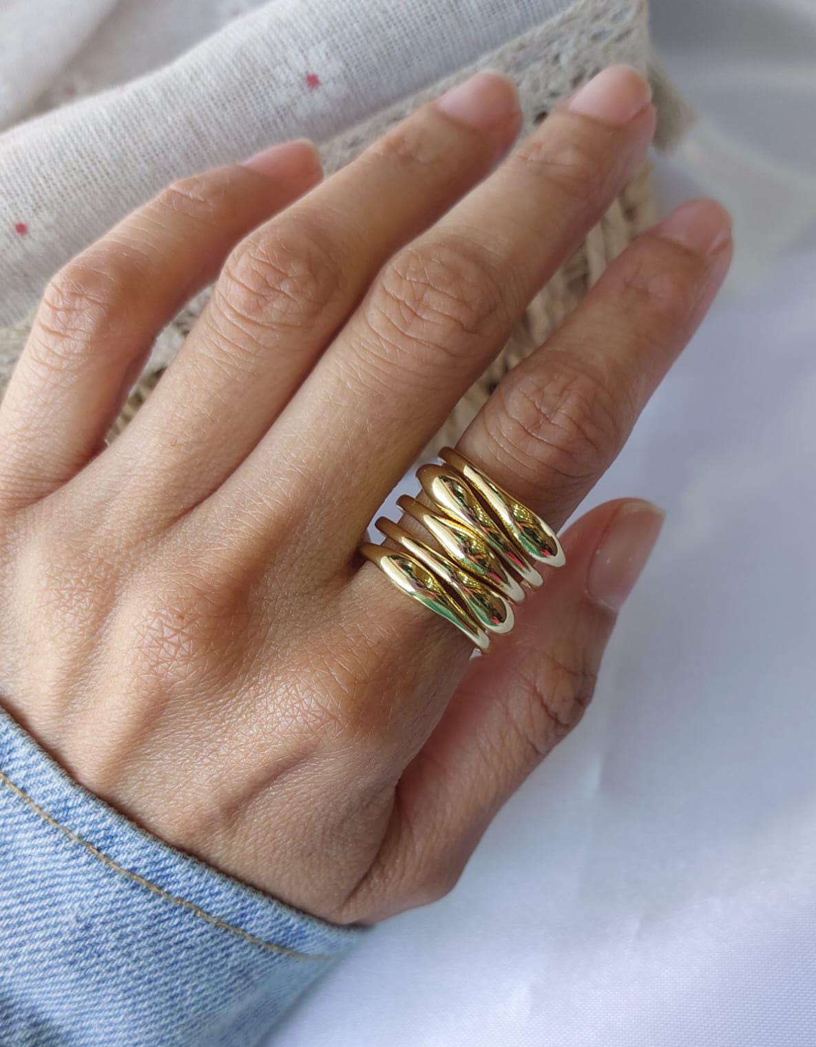 Anillos ajustables en baño de oro 18 quilates atemporales